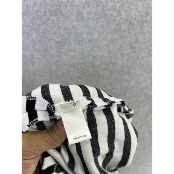 Banana Republic Women's Skirt Striped Side Slit Pull On Size 4 Black White - Picture 3 of 9